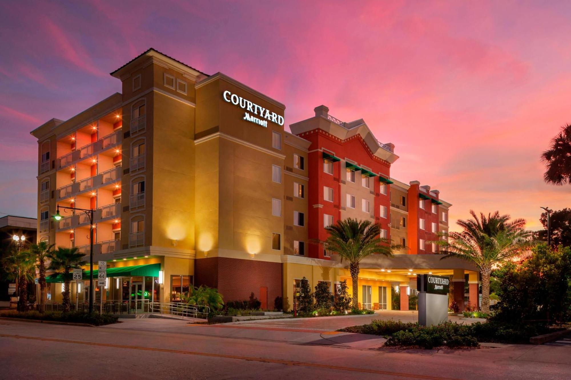 מלון Courtyard By Marriott Deland Historic Downtown מראה חיצוני תמונה